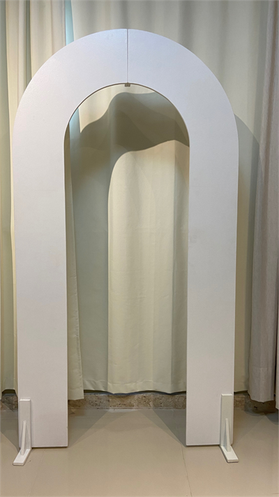 Mesa Carvalho M Orgânico 60cm C x 39cm L x 20cm A para alugar em ARACAJU/SE