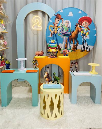 Kit Toy Story Trio de Cilindros (sem tapete) para alugar em São José dos Campos/SP