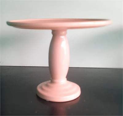APARADOR ROSA                                 A69X74X27CM para alugar em MACAE/RJ