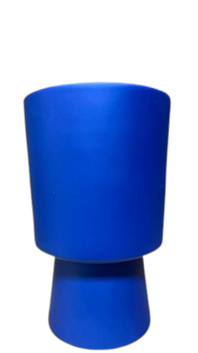 Mesa de ferro preta com quatro pés 39cm D x 51cm A para alugar em ARACAJU/SE
