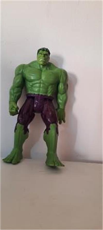 Estatua do Hulk para alugar em Guaratinguetá/SP