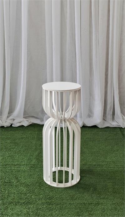 MESA AMPULHETA G para alugar em Niterói/RJ