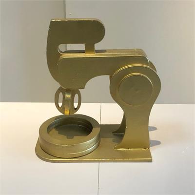 Liquidificador Dourado de Mdf  para alugar em Limeira/SP