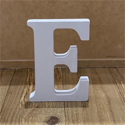 LETRA M EM MDF BRANCA (12CM A) para alugar em São Bernardo do Campo/SP