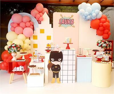 Decoração de festa tema BatGirl