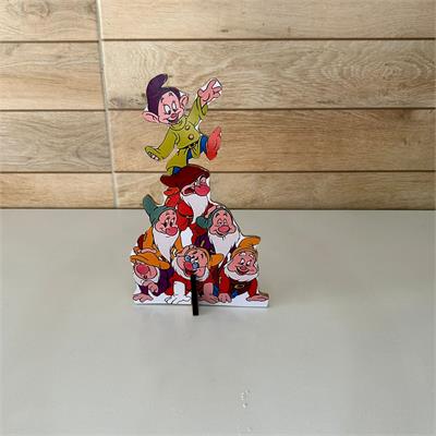 DISPLAY DE CHÃO BRANCA DE NEVE 50cm para alugar em Ilhabela/SP