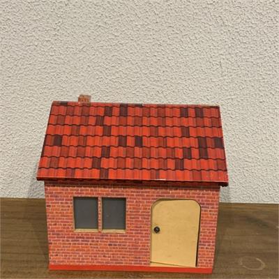 CASA DE MADEIRA TRÊS PORQ. (26 A X 26 L X 22 P) para alugar em São Bernardo do Campo/SP