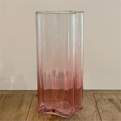 VASO DE VIDRO PINK DEGRADE P (12CM A)  para alugar em São Bernardo do Campo/SP