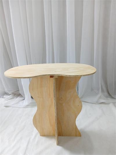  Mesa G ondular desmontável para alugar em Niterói/RJ