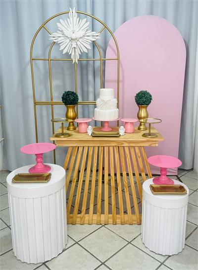 Kit Batizado Com Mesa em Pinus para alugar em São José dos Campos/SP