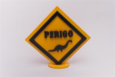 Vaso Ovo Dinossauro Cer Branco para alugar em Piracicaba/SP