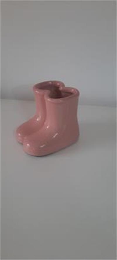 Botas amarelas para alugar em Guaratinguetá/SP