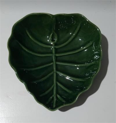 VASO VERDE VAZADO    A12X11CM para alugar em MACAE/RJ