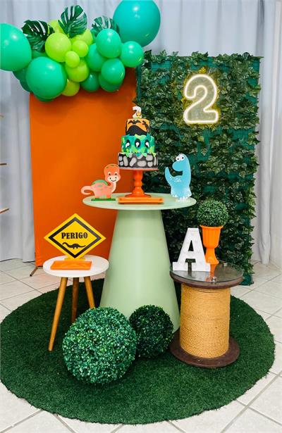 Kit dino baby com cilindros  para alugar em São José dos Campos/SP