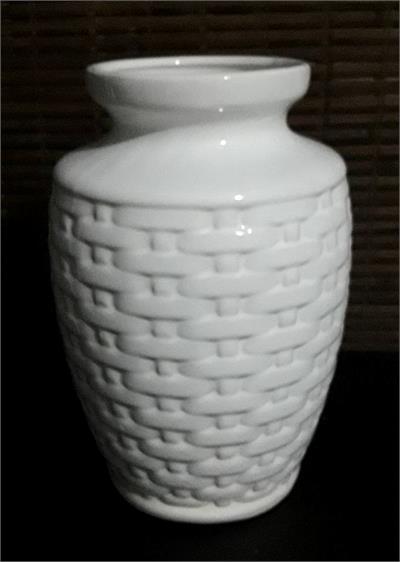 VASO BRANCO PEROLADO 24CM para alugar em MACAE/RJ