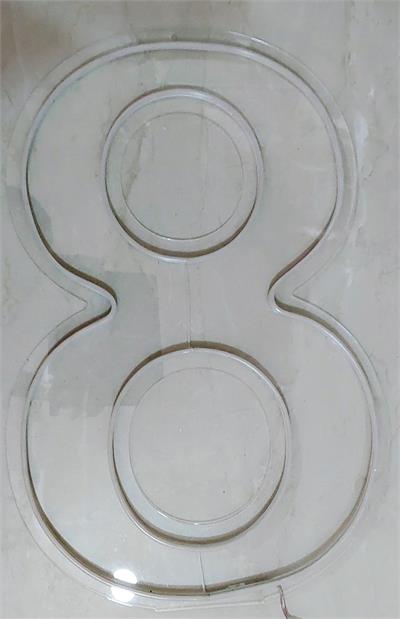 LUMINOSO NUMERO 2  BRANCO para alugar em Campinas/SP