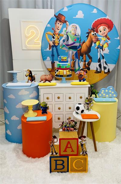 Kit Toy Story Trio de Cilindros (sem tapete) para alugar em São José dos Campos/SP
