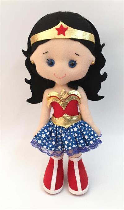 Coroa Mulher Maravilha  para alugar em Campinas/SP