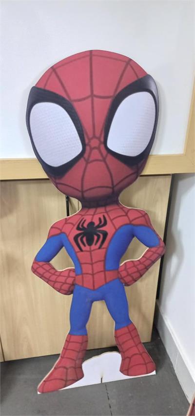 Totem Homem Aranha para alugar