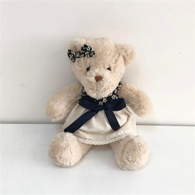 Urso Pequeno Roupinha Xadrez  para alugar em Limeira/SP