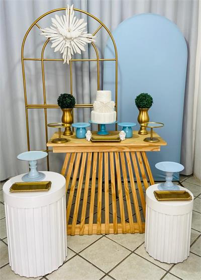 Kit Batizado Com Mesa em Pinus para alugar em São José dos Campos/SP