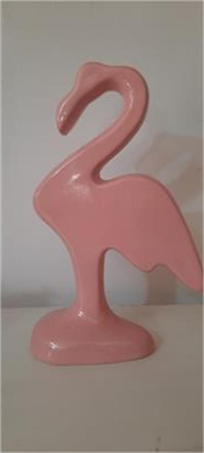 Flamingo de Cerâmica para alugar em Guaratinguetá/SP