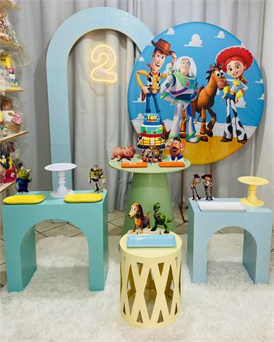 Kit Toy Story Trio de Cilindros (sem tapete) para alugar em São José dos Campos/SP