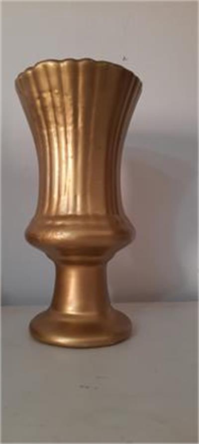 suporte p/ doce dourado para alugar em Guaratinguetá/SP