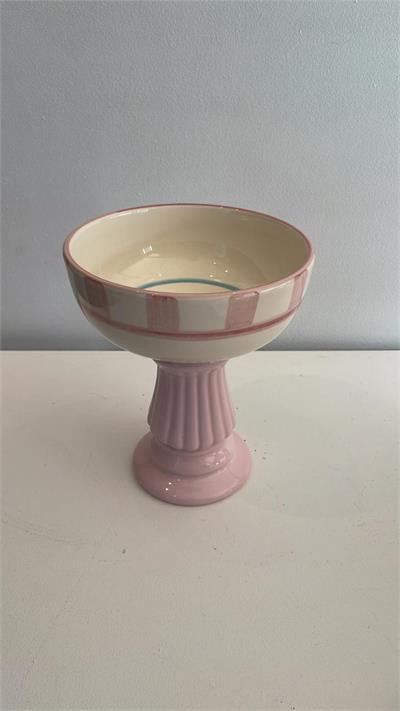 Boleira classic PQ rosa bebe decoratta para alugar em ARACAJU/SE