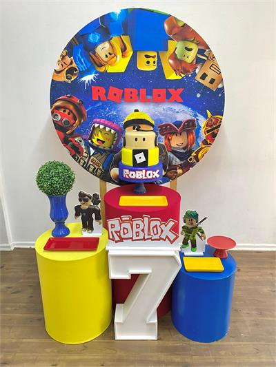 Capa Painel Roblox 1,20m para alugar em Campinas/SP