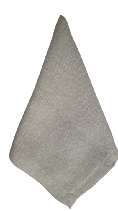 Toalha bege brocada para alugar em Volta Redonda/RJ