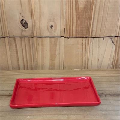 BANQUINHO EM CROCHET VERMELHO ( 18CM A X 22CM D) para alugar em São Bernardo do Campo/SP