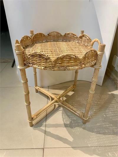 Mesa rattan infantil 50 diam x 50 alt para alugar em ARACAJU/SE