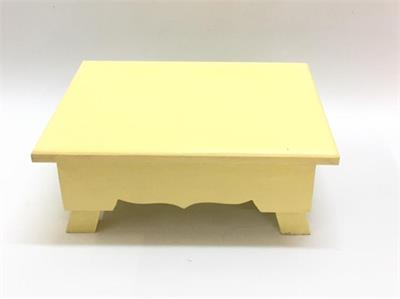 Suporte quadrado Laranja Neon P MDF para alugar em Campinas/SP